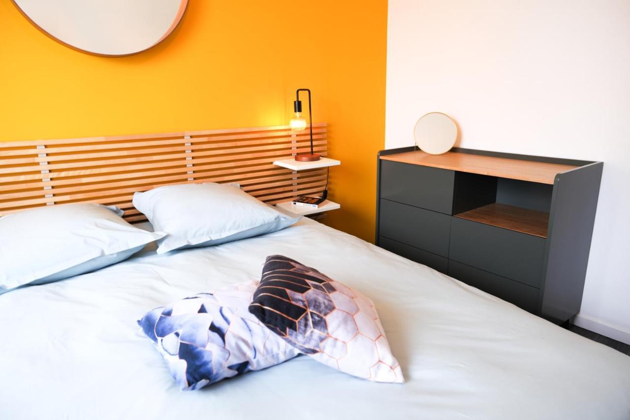 Apartamento Le Grand Chambord 2 Laval  Exterior foto